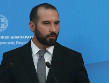 Προ του κινδύνου έκδοσης ταξιδιωτικής οδηγίας από την Ρωσία η κυβέρνηση επιχειρεί να αποκλιμακώσει την κρίση